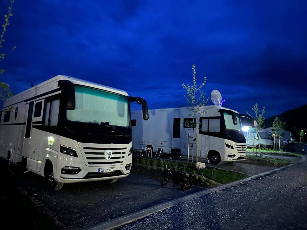 7 Lakes Camping Sapareva Banja Exteriör bild
