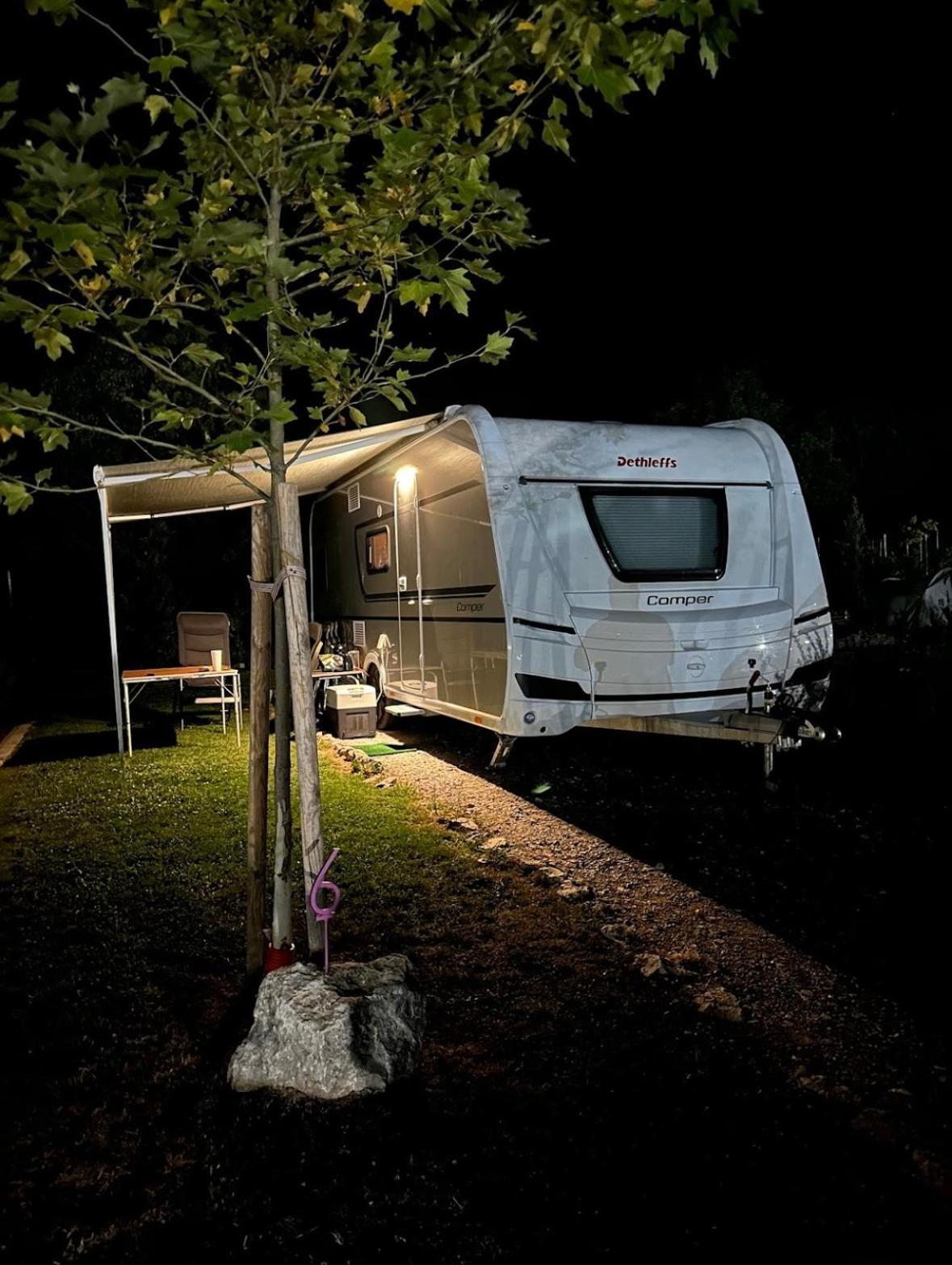 7 Lakes Camping Sapareva Banja Exteriör bild